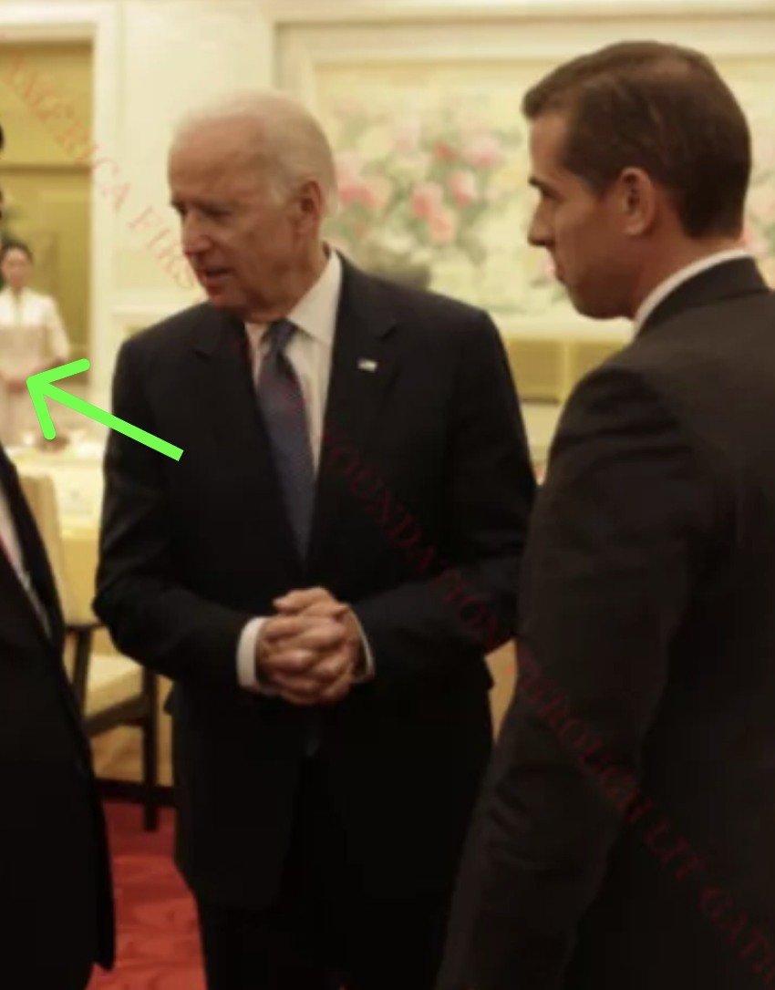 Newly Uncovered Photo Of Joe And Hunter Biden Turns Heads Over Person They’re Meeting With